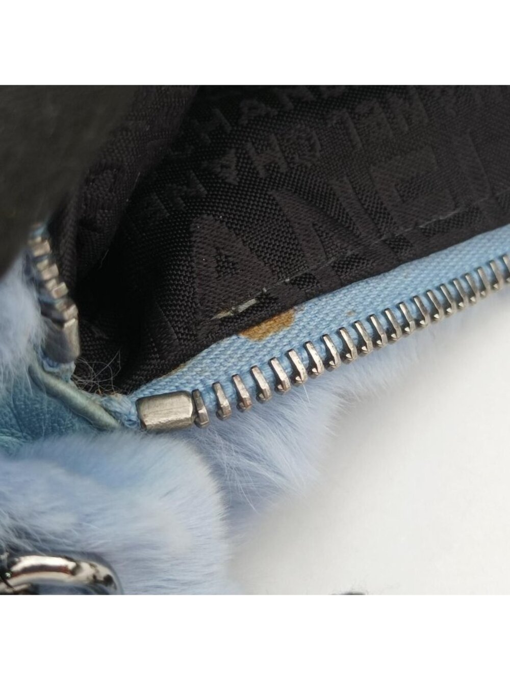 Chanel CC Logo Light Blue Rabbit Fur - Picture 13 of 16